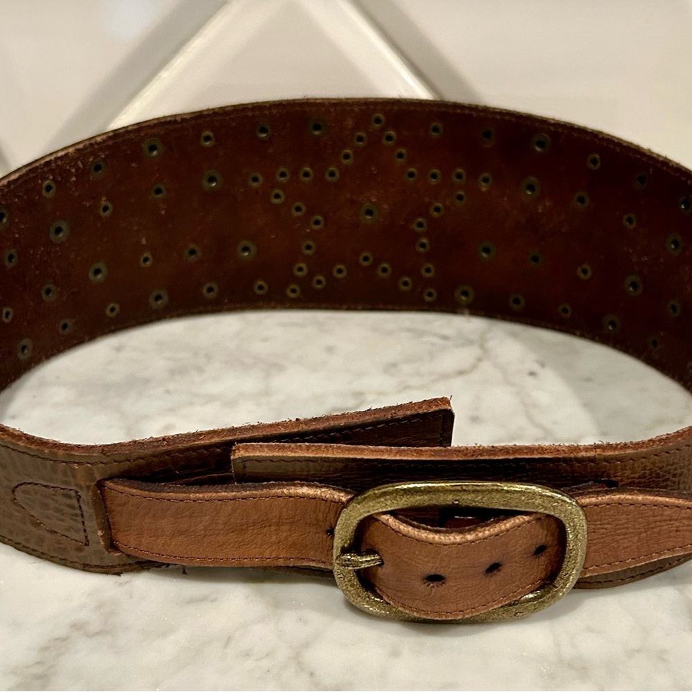 SUNDANCE leather belt rivets Sz 30” S belt western boho high low - Picture 4 of 5